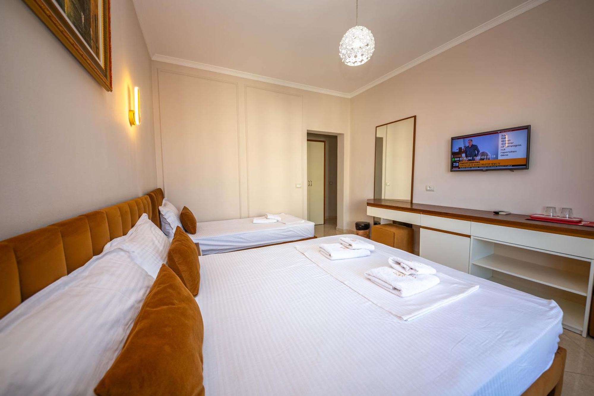 Hotel Vila Misiri Durrës 外观 照片