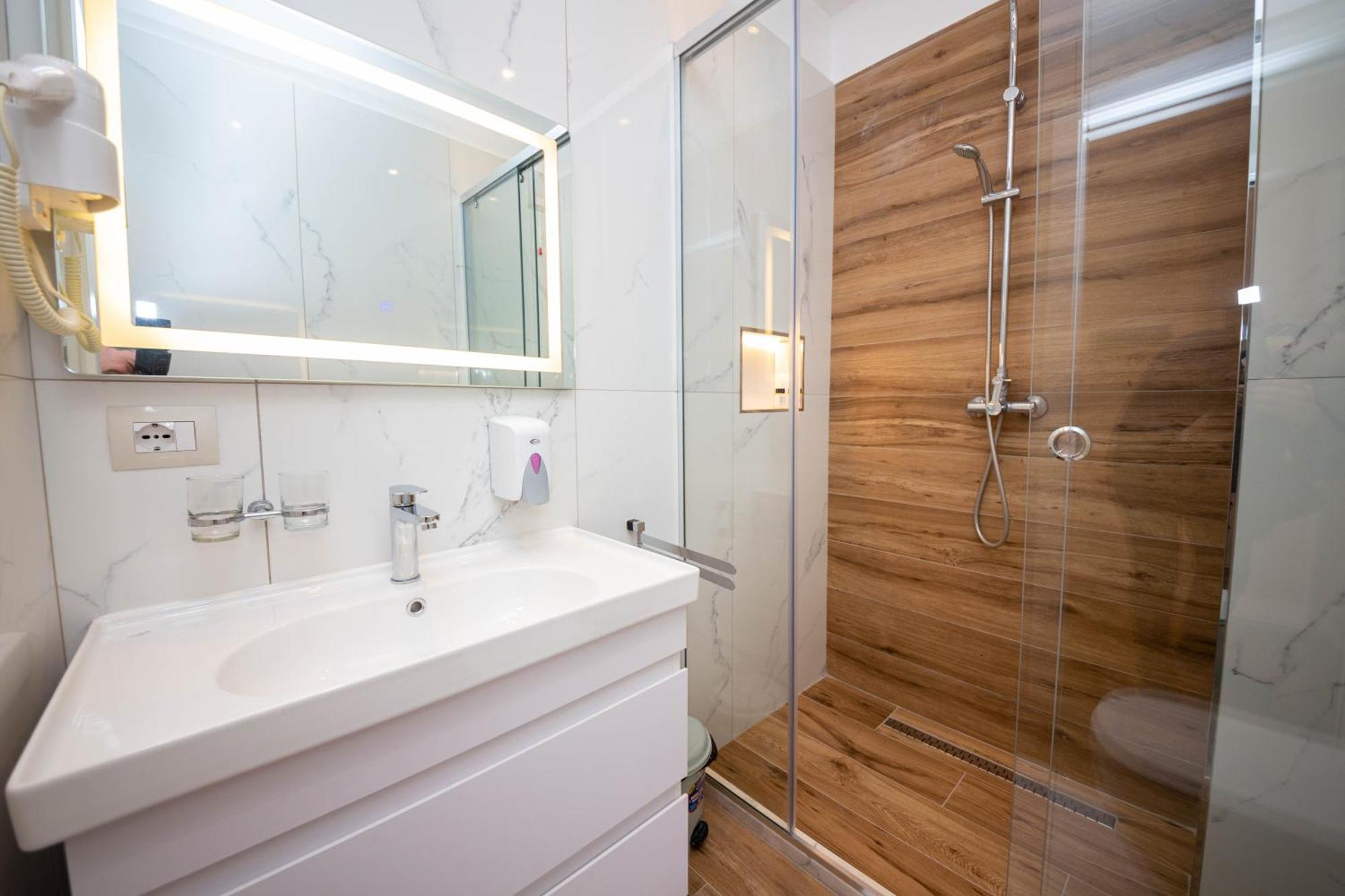 Hotel Vila Misiri Durrës 客房 照片