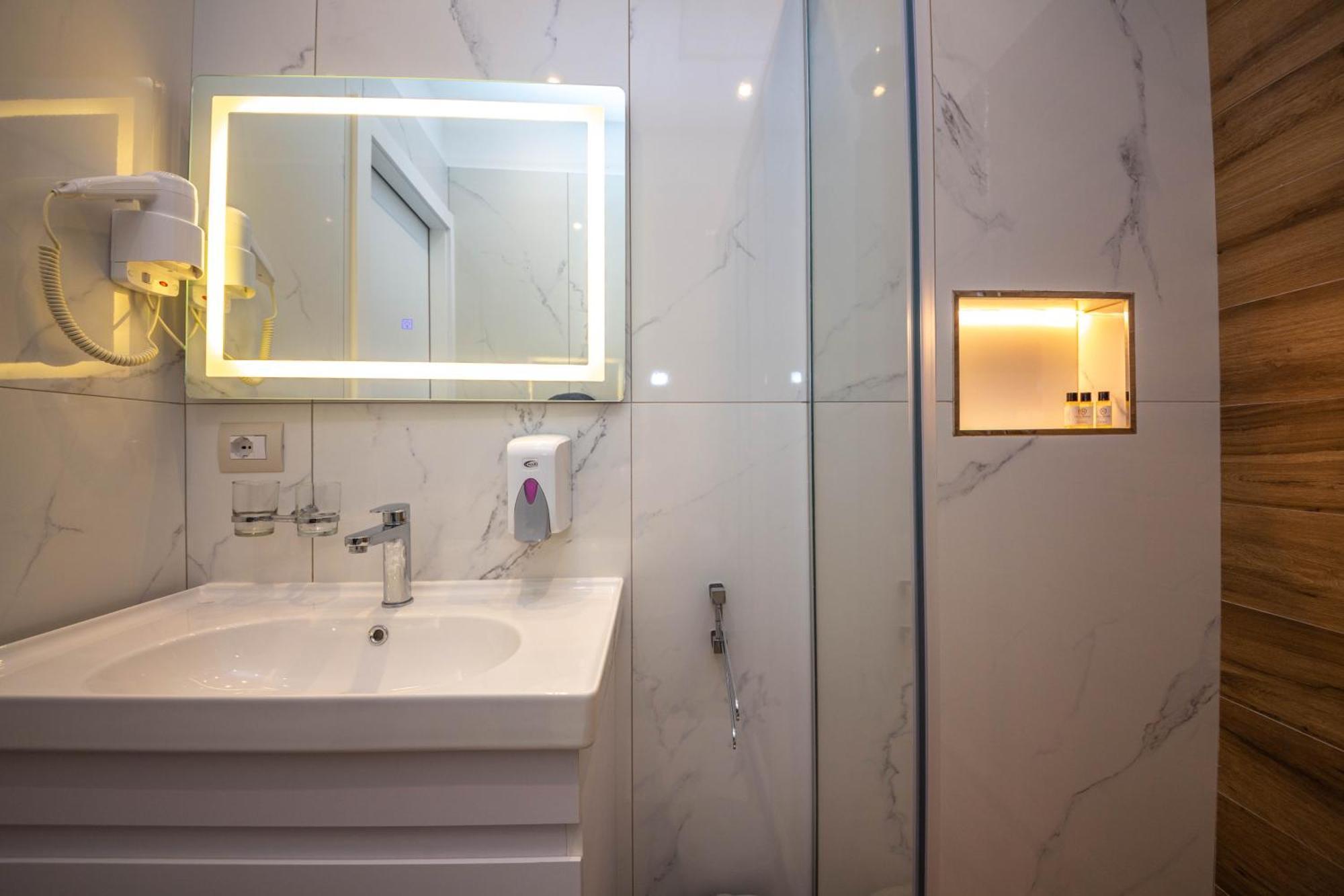 Hotel Vila Misiri Durrës 客房 照片