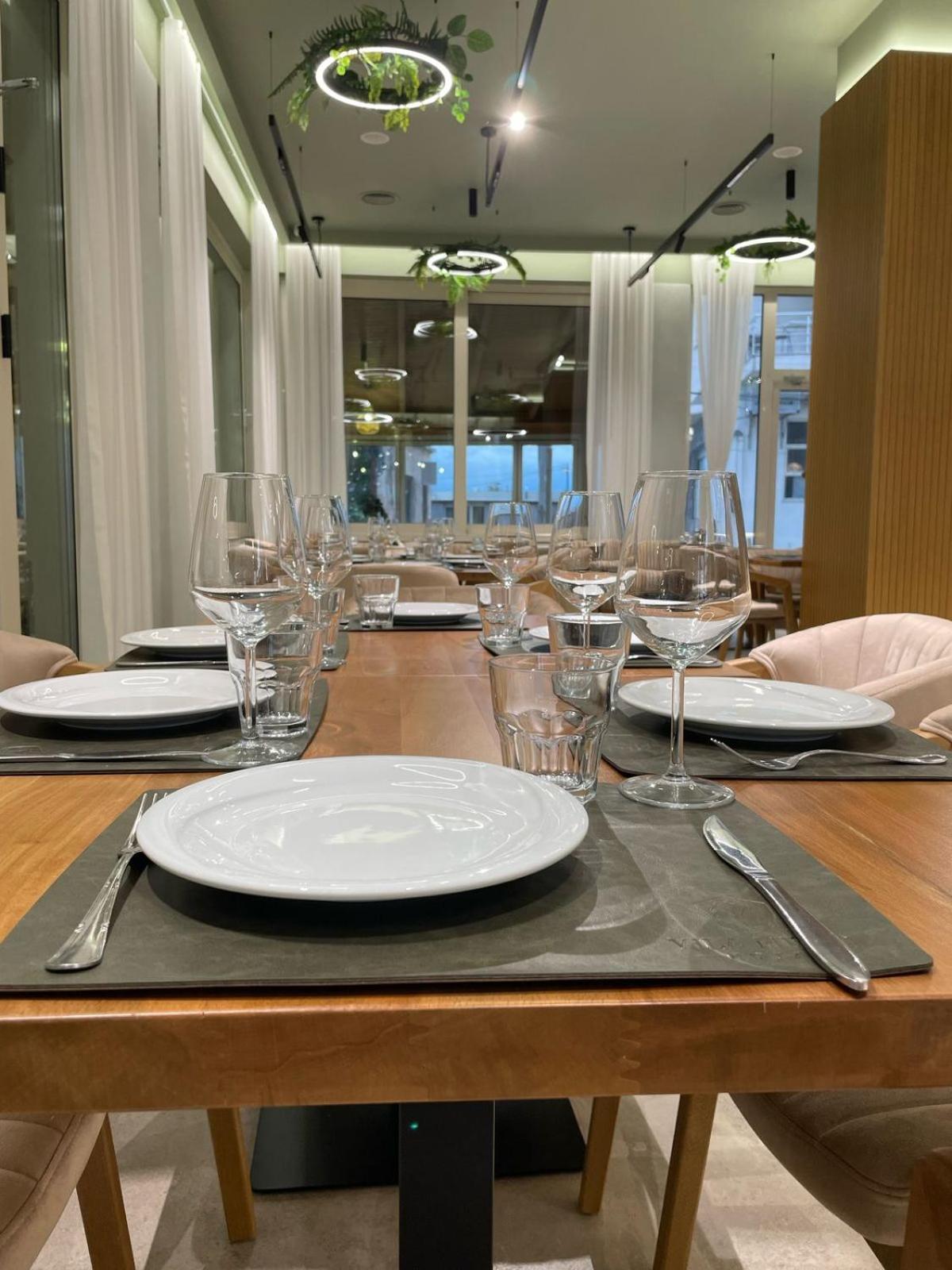 Hotel Vila Misiri Durrës 外观 照片